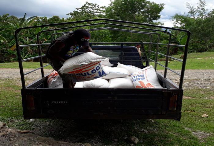 Parmusi Berikan Bantuan Sembako Kepada Umat Katolik di NTT